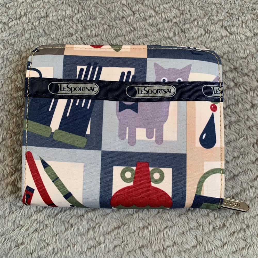 LeSportSac Wallet - Picture 2 of 5